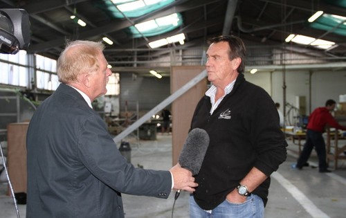 TVNZ’s Martin Tasker interviews Mick Cookson of Cookson Boats © Richard Gladwell www.photosport.co.nz